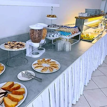 Ariva فندق 2*